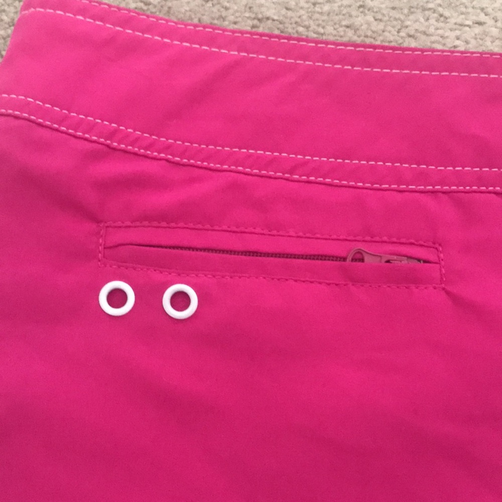 Point Zero Shorts - Picture 3 of 3